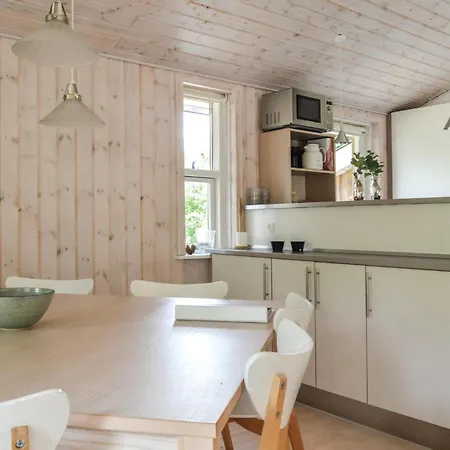 3 Bedroom Awesome In Holiday home Hals